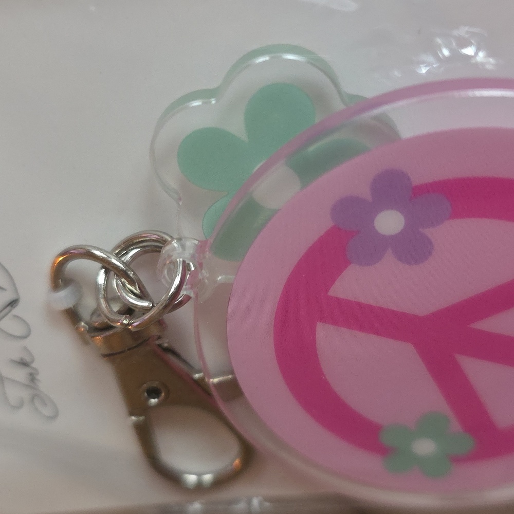 NWT Ink & Barrel โฎ๏ธ Peace Sign Charm Dangle! 2/$15 Or 3/$20! - Picture 3 of 5